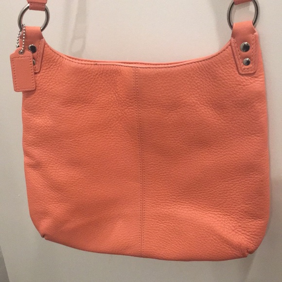 Like new coach shoulder purse - Picture 2 of 3